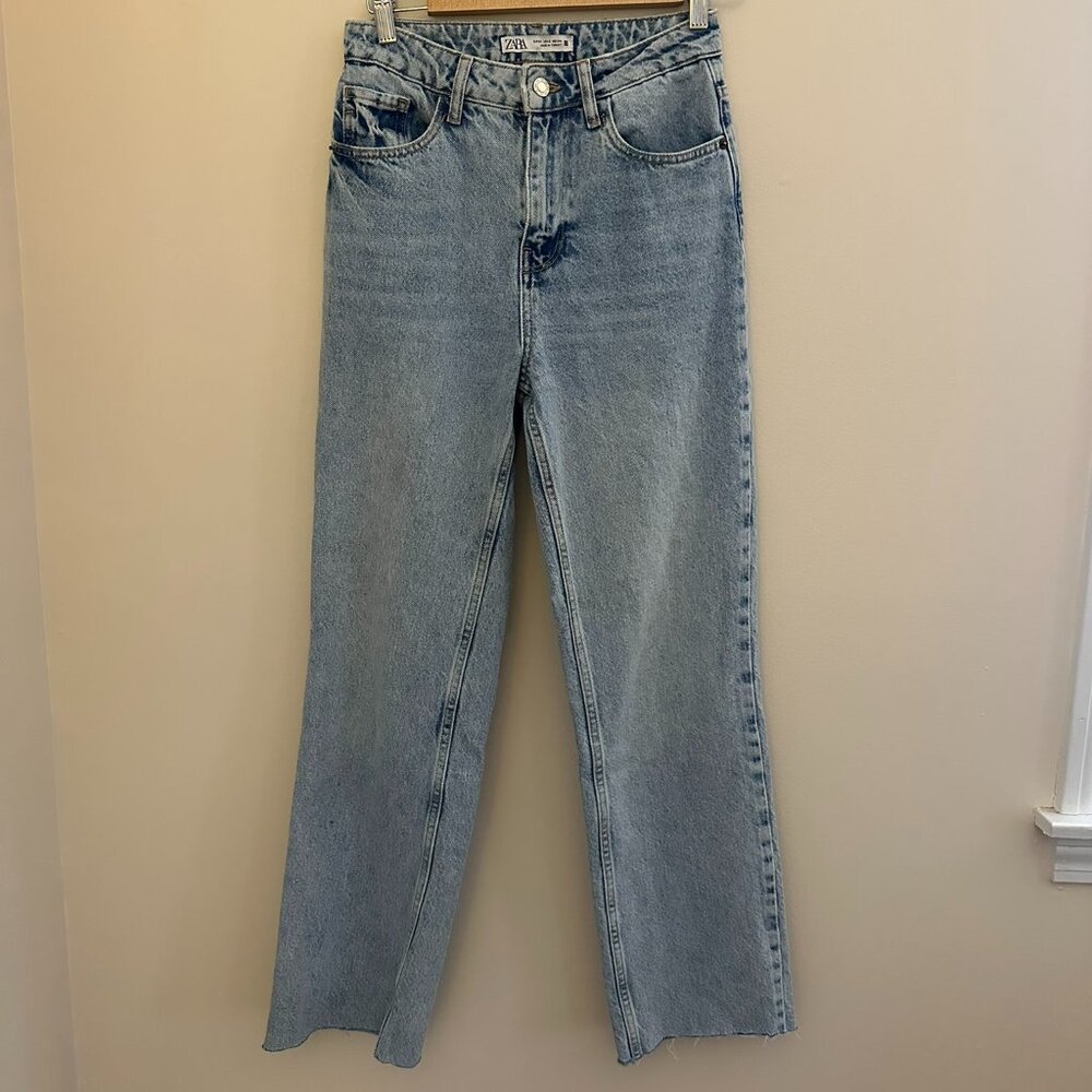Zara Relaxed High Waist Raw Hem Jeans Sz 2